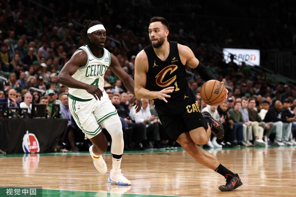 身体对抗以 身体对抗以